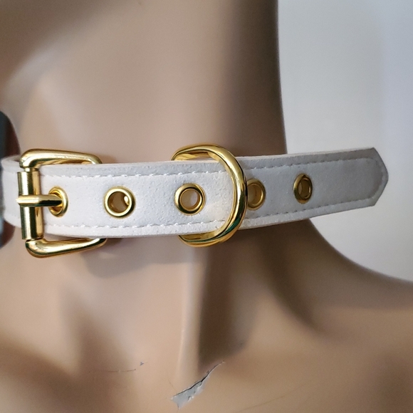 Neck accessories - Picture 2 of 4